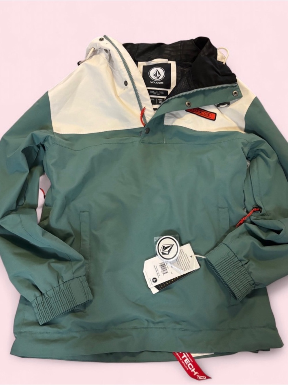 Volcom Green and Cream Hooded Pullover Rain Jacket